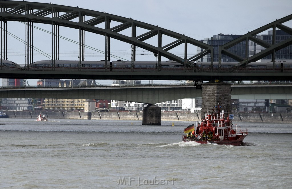 Schiff 1 Koeln in Hoehe der Koelner Zoobruecke P269.JPG - Miklos Laubert